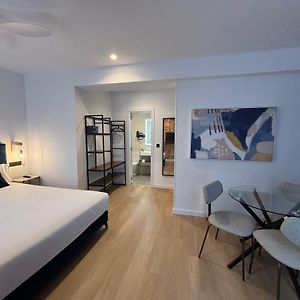 Studio met een King Size Bed